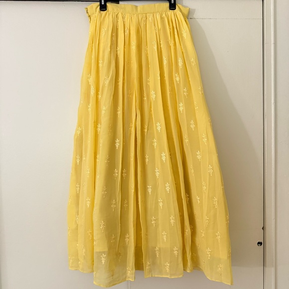 Women’s Lehenga. Haldi outfit Size L 3 piece suit chaniya choli - Picture 3 of 16